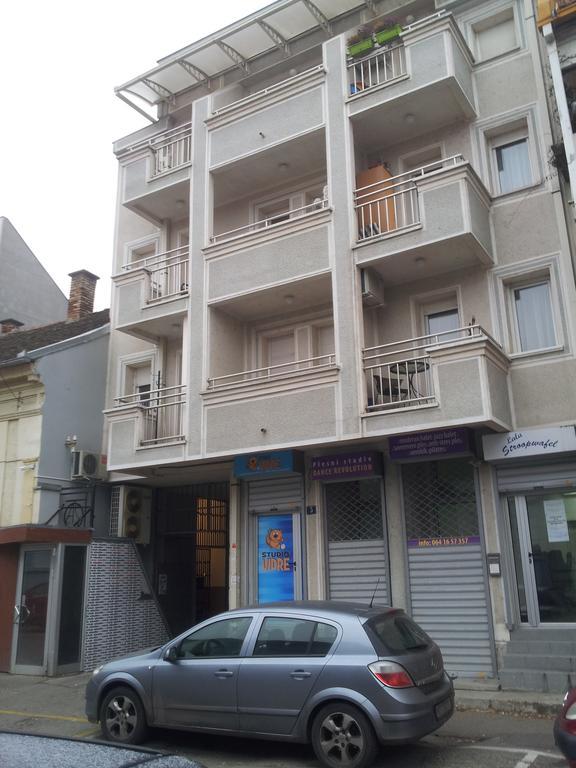 Studio Apartment In Novi Sad Center Exterior photo
